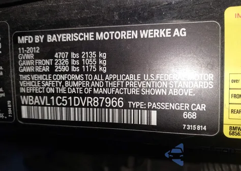 2013 BMW X1 xDrive28I из США, поврежденный, VIN WBAVL1C51DVR87966